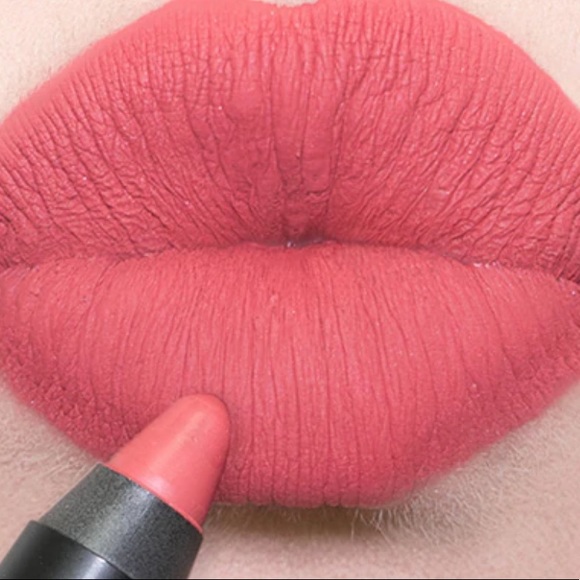 Nudestix MAGNETIC MATTE LIP COLOR Capri - Picture 2 of 4